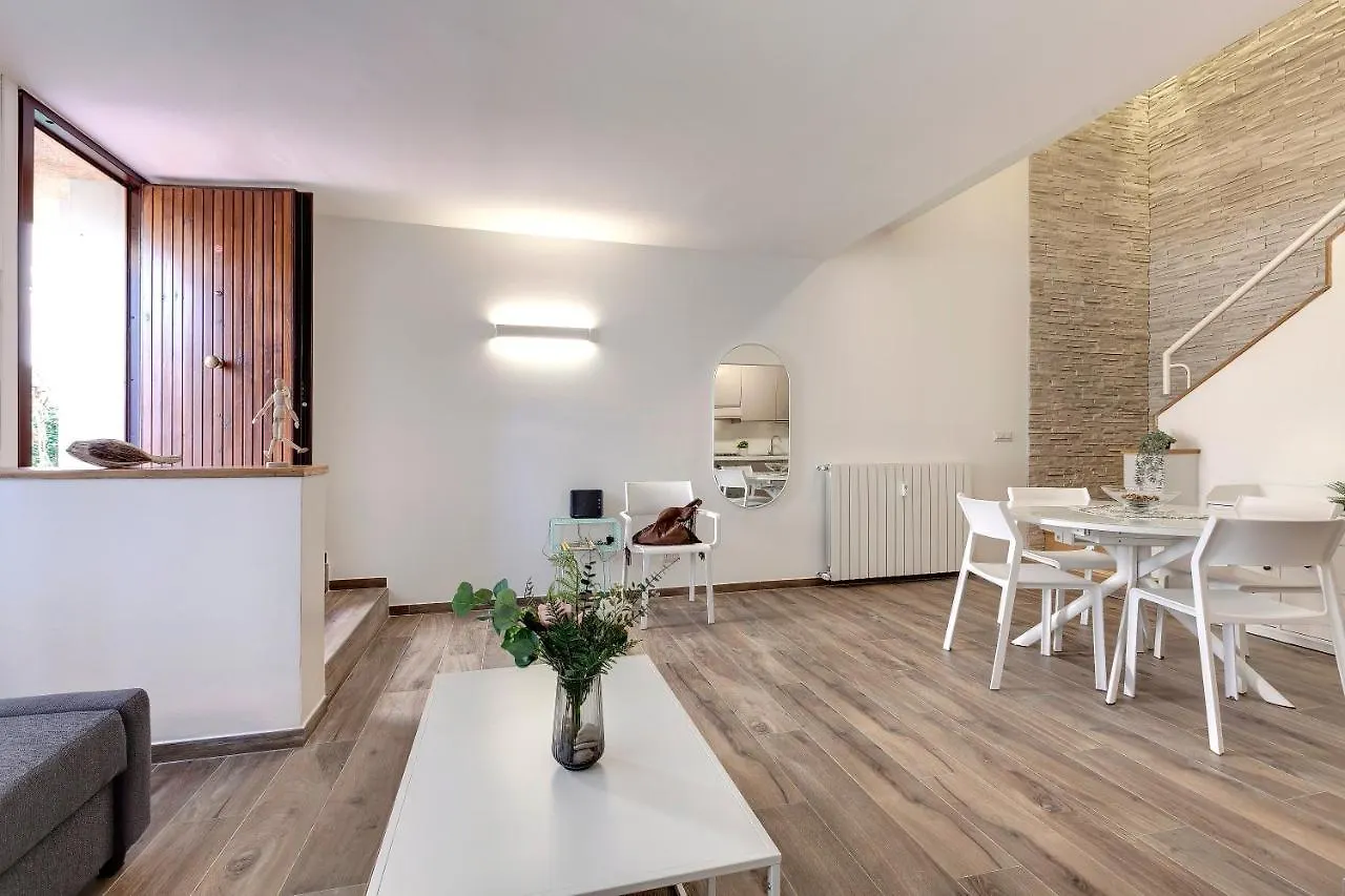Rachel Apartment By Mamo Florencia