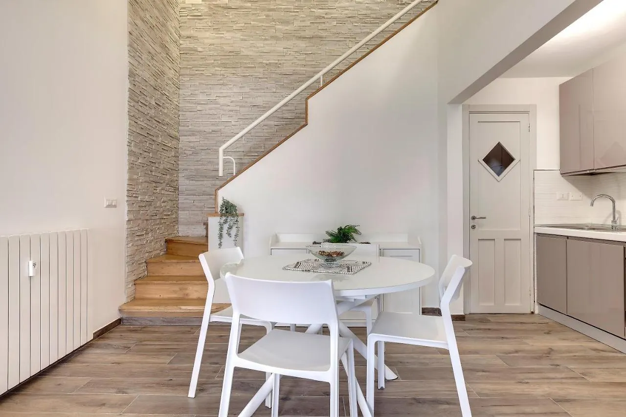 Rachel Apartment By Mamo Florencia