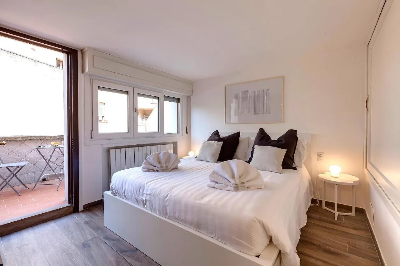 Rachel Apartment By Mamo Florencia